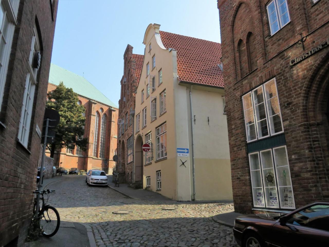 Altstadt-Hostel Cvjm Lubeck Bagian luar foto